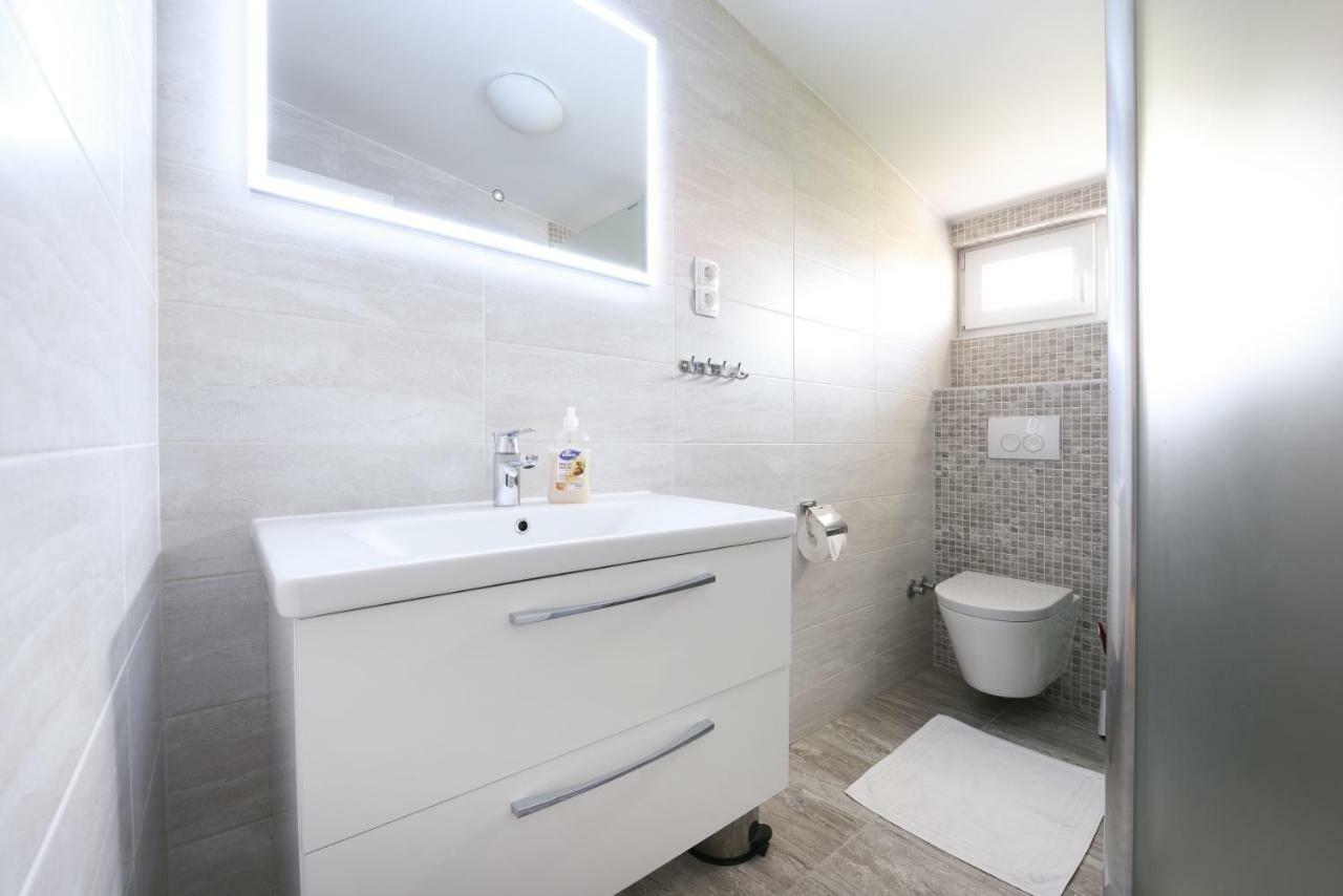 Apartmani Gojevic ヴォディツェ エクステリア 写真
